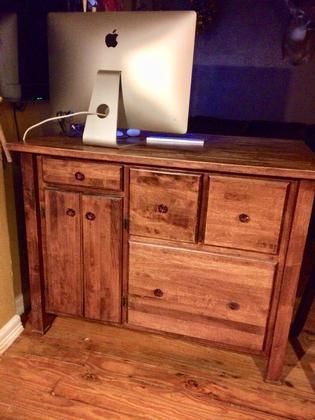 Kitchen Island from the Old Saw Mill bar stools.