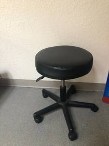 Rolling exam stool
