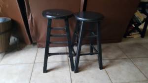 3 bar stools (Washington)
