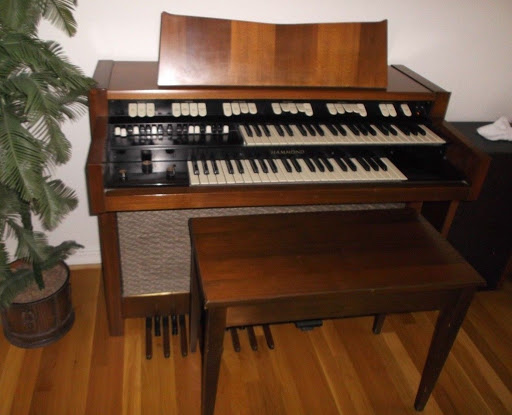 Vintage 1968 Hammond Organ 102A + Bench + Music Light / One