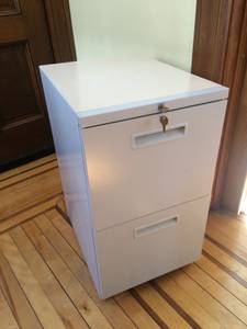 Metal File Cabinet with Lock (Minneapolis)
