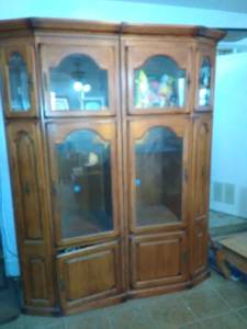 Beautiful solid oak and glass entertainment center cabinet (South Central