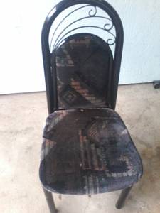 Three kitchen chairs heavy duty total price (Spfd)