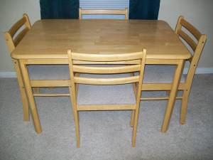 Real Wood Table and Chairs (Lancaster, WI)