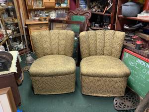 Vintage Mid Century Barrel Chairs PAIR! Swivel!!! (Fertile, MN)