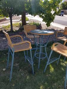 Tall outdoor bistro table and chairs (Centennial)