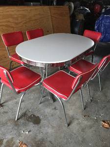 Dining Room Table & 6 Chairs Nice (Fortsmith /Vanburen Area)