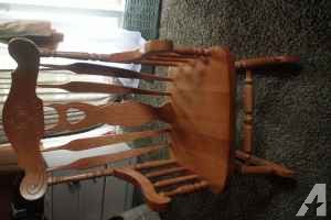 solid oak rocking chair (prundale)