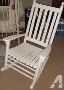 Large WHITE ROCKING CHAIR - $10 (Edgerton)