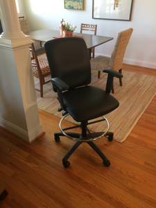 Counter tall desk chair (Wake Forest NC)