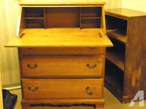 secretary desk - $150 (rockford)