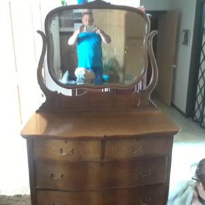 Antique dresser with mirror (ABQ)