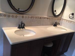 72 QUARTZ BY SILESTONE VANITY TOP (West Miramar)