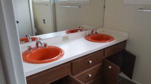 Great Vintage bathroom --vanity, twin oval sinks, mirror (Zionsville)