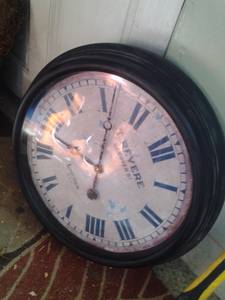 Large clock (Klamath)