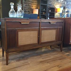 Petite Mid-Century Credenza / Media Cabinet (S. Mpls)