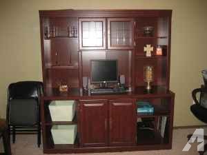 NICE* Desk / Credenza - $120 (Stillwater)