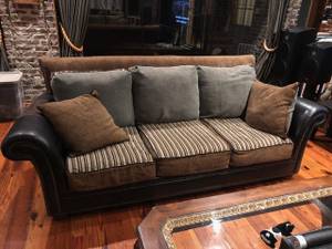 2 unique matching sofas (Westlake)