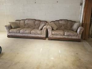 Couch and Loveseat Set (Twin Falls)