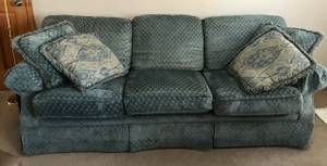 For Sale Flexsteel Hide-a-bed Couch, Loveseat & chair. (Boulder)