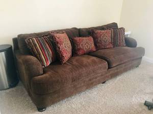 Sofa from Bob Mills (Duncan area)