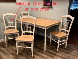 Kitchen table w/ 6 chairs (Union Beach)