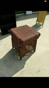 Wicker end table (Mooresville)
