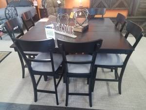 Table and 8 Chairs (Chickasha, OK)