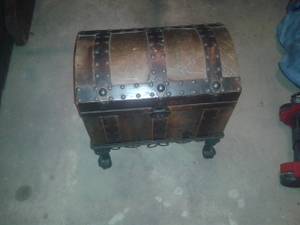Treasure chest with decorative metal stand (Baltimore City)