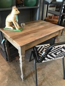 TABLE (Nadeau Furniture)