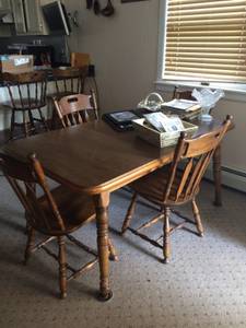 Dining table and China cabinet (Watertown NY)