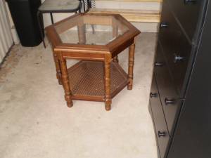 Hexagon End Table (NW)