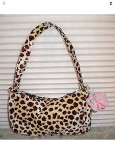 Fiore Leopard Baguette Handbags (Scottsboro)