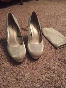High heel shoes with matching purse (Buena Vista)