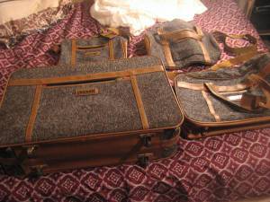 Set of 4 - Roll Luggage / Laptop / Messenger Bags by Oscar De La Renta (North