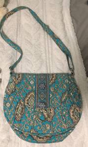 Vera Bradley magnetic clasp purse