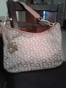 New Calvin Klein purse (Wapato)
