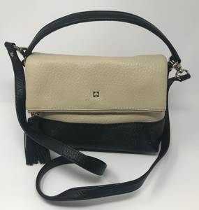 Kate Spade ivory and black crossbody handbag (Issaquah Highlands)