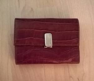 LIKE-NEW Liz Claiborne Wallet & Women's Shoes (Size 8.5) (Bellevue)