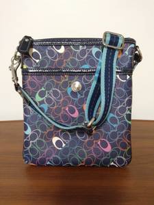 Coach Cross Body Purse (Manhattan,Ks)