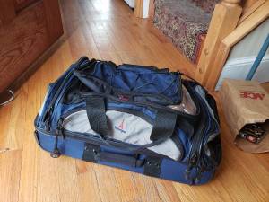 TravelPro rolling duffle bag (Lexington)