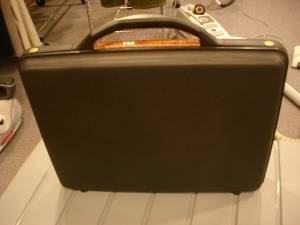 New. Samsonite Hard-side Attache Briefcase . Made in France. (Rockville)