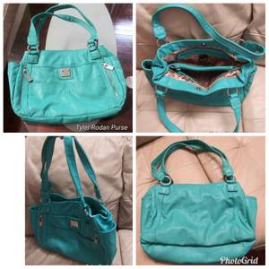 handbags / purses / pocketbook (Lutherville Timonium)