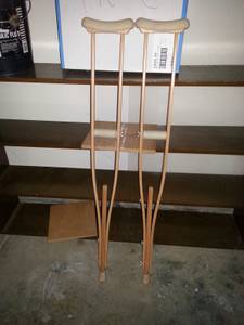 crutches (avon)