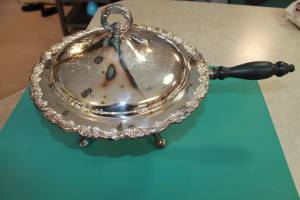 Vintage WM. A. Rodgers Silver Plated 4 Pc. Chafing Dish Set (East Lacey)