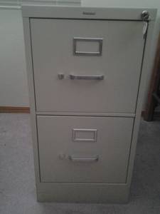 HON 2 drawer file cabinet (Appleton)