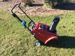 Toro snowblower (Kiel)