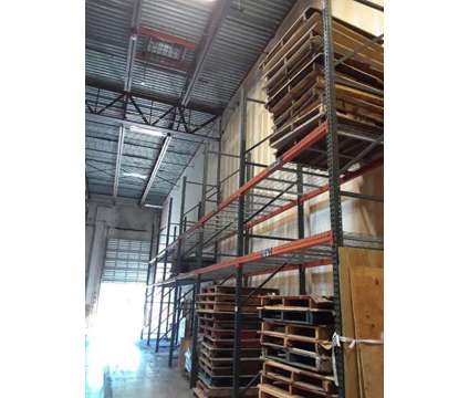 Pallet Racking Storage Units for Paint, Wood, Garden Supplies, Shovels