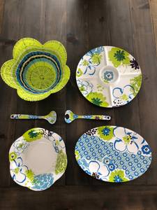 Party Platters and cups (Hubertus)