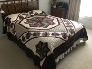 Amish made quilt (franklin)